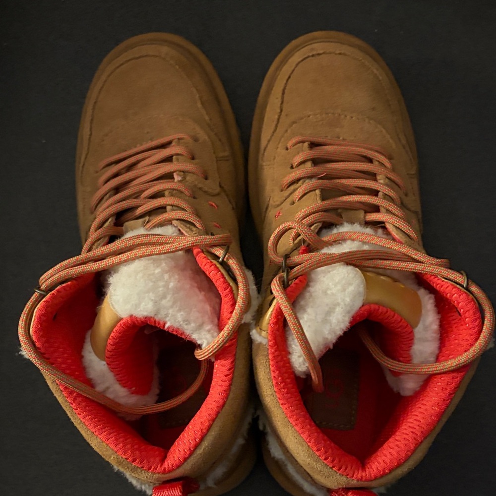 UGG Brown Suede Boots with Red Highlights - Picture 6 of 6